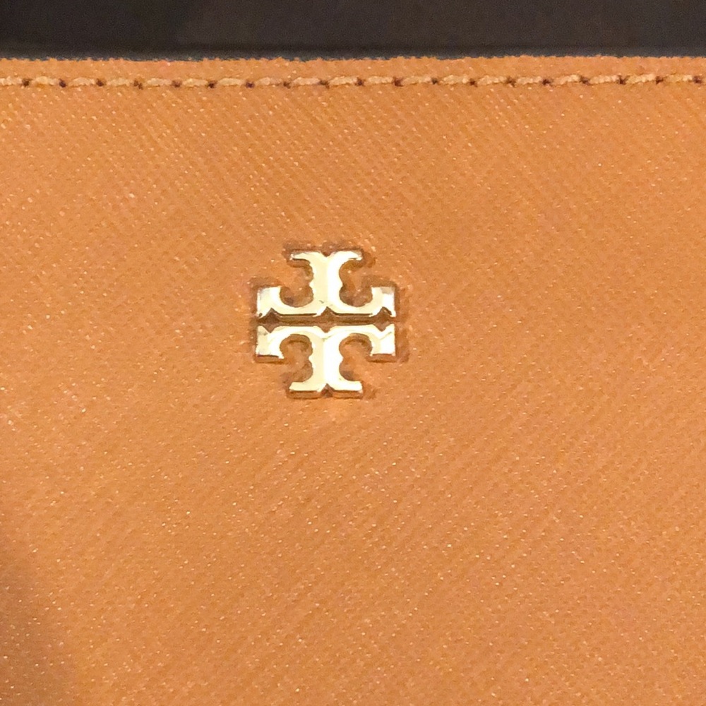 TORY BURCH Saffiano Leather Shoulder Bag Brown Leather Tote Bag Medallion Lining - Picture 17 of 17